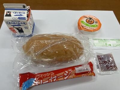 配膳の様子（９月３日）