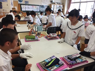 ドライアイス等速直線運動