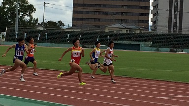 ２女100m