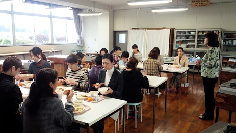 給食試食会・会食