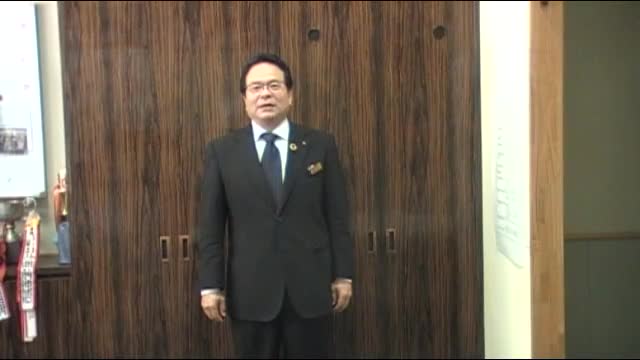 毎朝のスタートはストレッチから