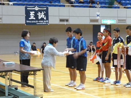 男子団体の表彰